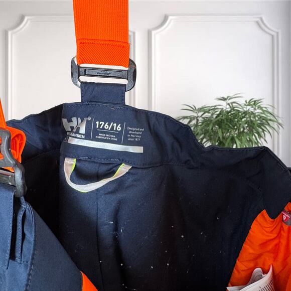 ⛷️ Helly Hansen Juniors’ No Limits 2.0 Ski Pants – Navy/Orange - Picture 7 of 8